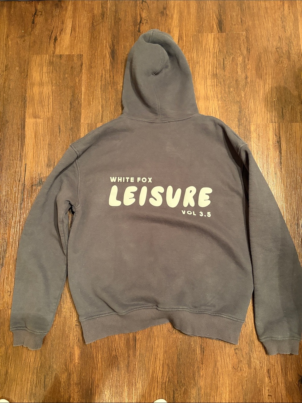 White Fox Boutique charcoal Gray Hoodie Sweatshirt Women sz M/L leisure vol 3.5